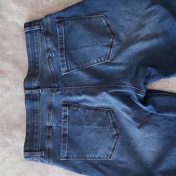 WHBM straight leg jeans NEW style - Picture 6 of 6